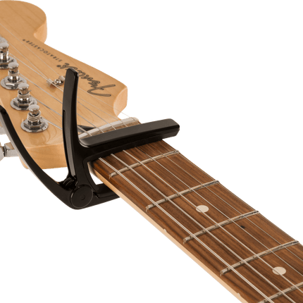 Fender Laurel Elektro Gitar Capo