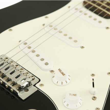 Guitar Electric Xenon XNE3BK Stratocaster Case.